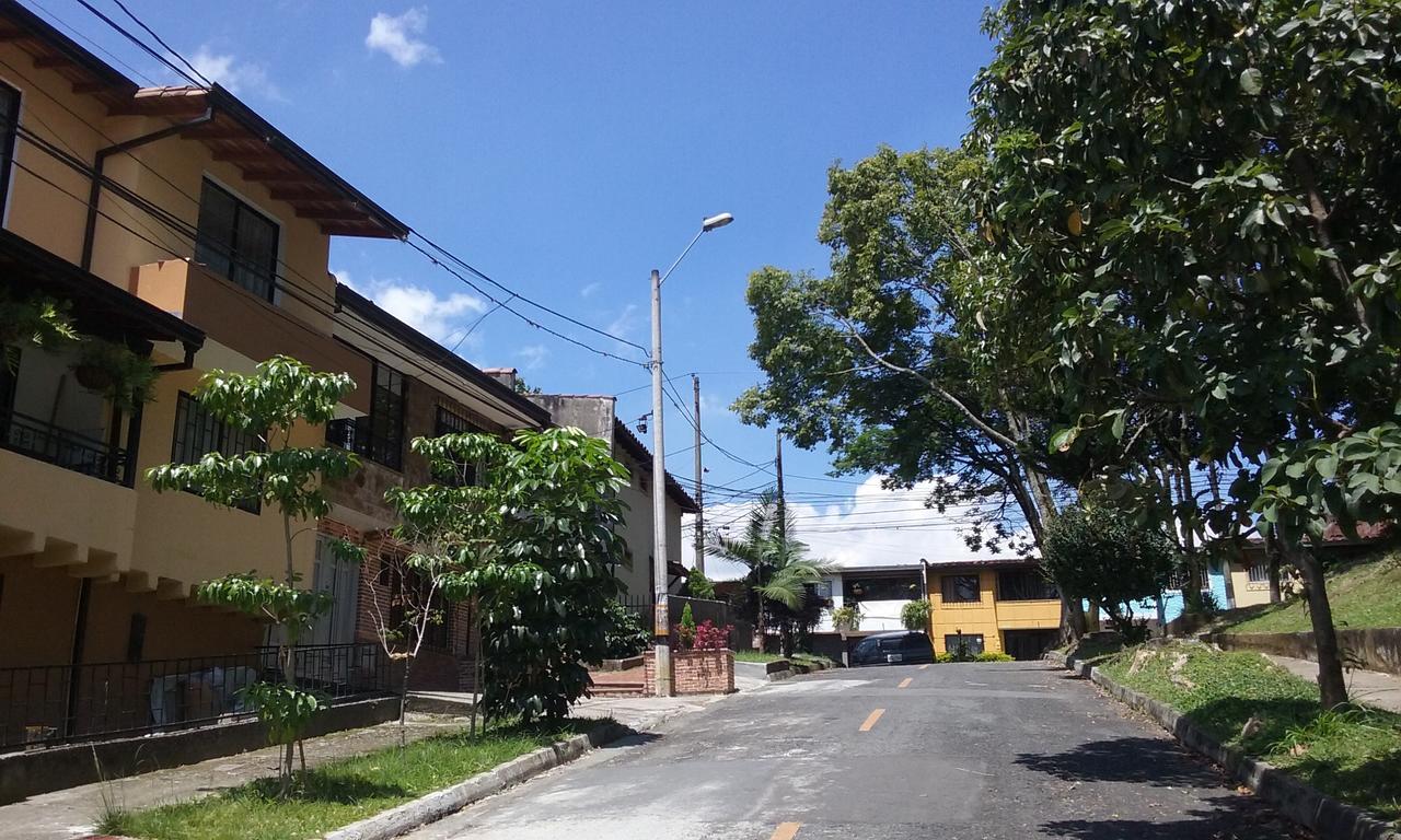 Mayorca Homestay Medellín Esterno foto